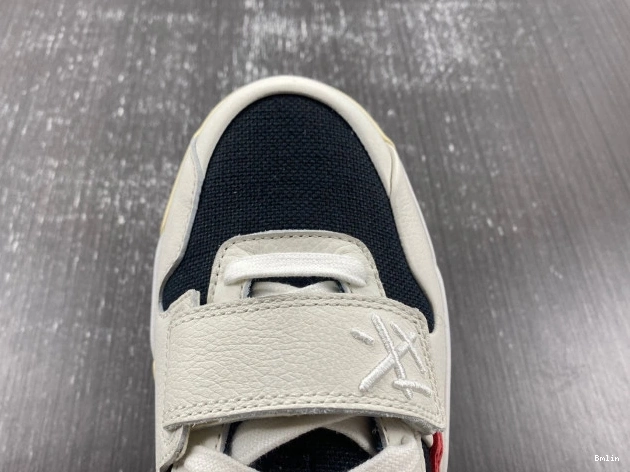 Bmlin X CHECK JORDAN SCOTT FZ8117-100 CUT TRAVIS THE 0713